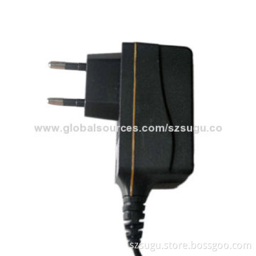 2014 hot power charger for smartphone, with cable